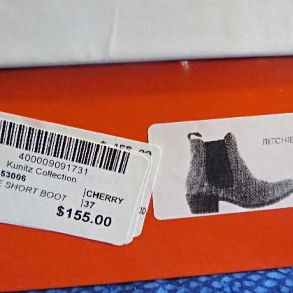 Retail $155 KUNITZ Ritchie Short Bootie Cherry Color Size 37 - Picture 5 of 7